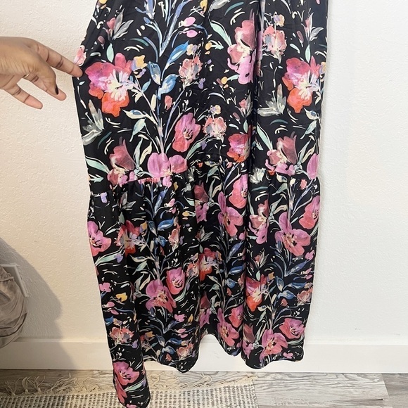 Aidan Mattox Tiered Floral Maxi Dress - Picture 4 of 10